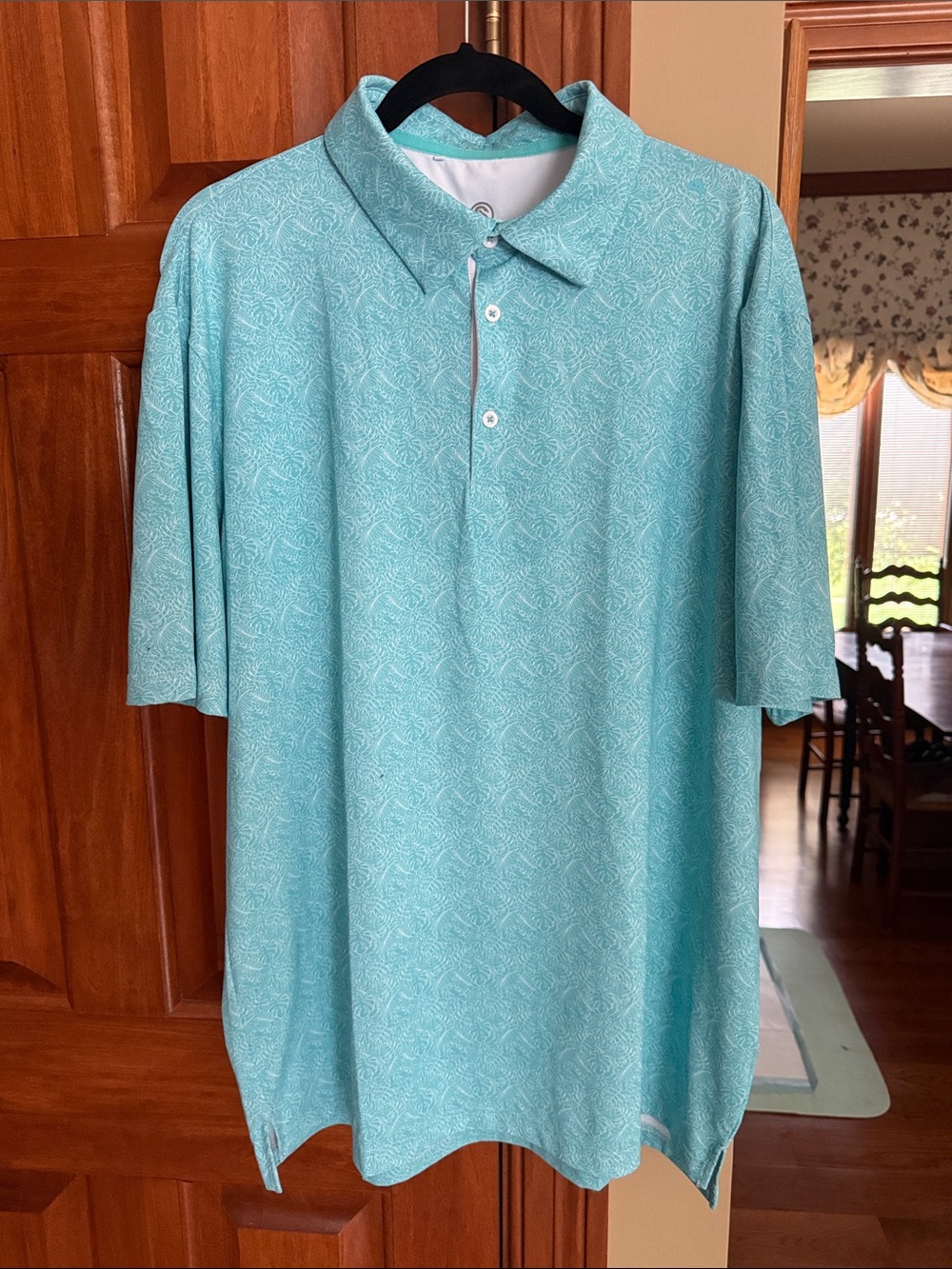 Men's Short-Sleeve Polo in Light Aqua with Subtle Print